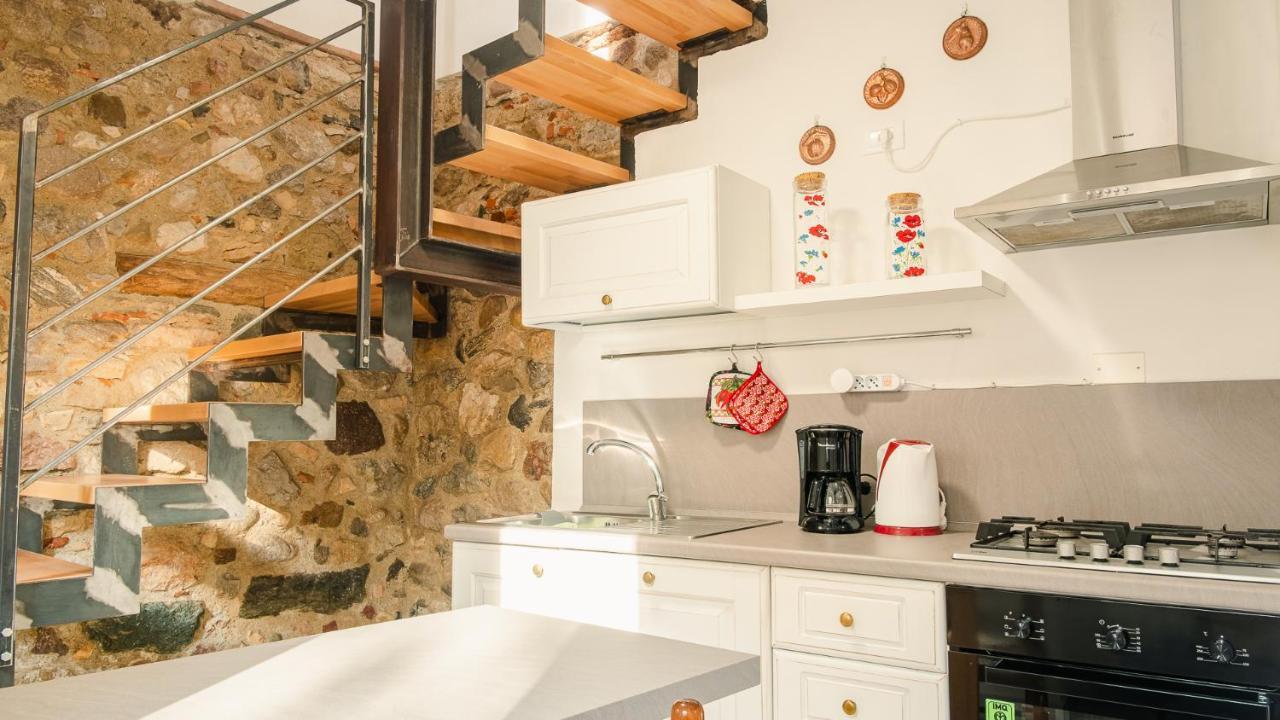 Апартаменты La Casa Di Nonna Agnese - Italian Homing Паденге-суль-Гарда Экстерьер фото